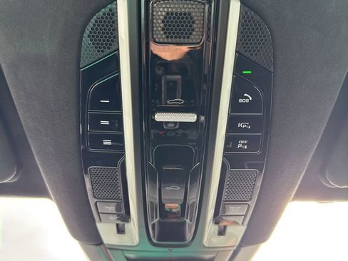 Used 2023 Porsche Cayenne GTS image 30