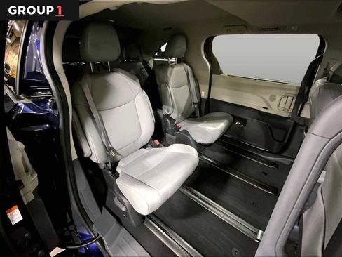 Used 2023 Toyota Sienna XLE w/ XLE Plus Package AWD/4WD image 20