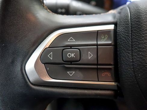 Used 2022 Jeep Compass Limited image 15