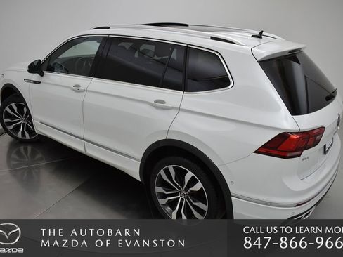 Used 2022 Volkswagen Tiguan SEL R-Line image 8