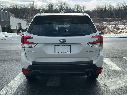 Certified 2022 Subaru Forester Premium image 7