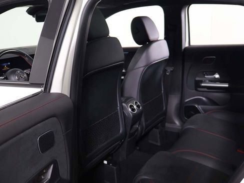 Used 2024 Mercedes-Benz GLA 250 4MATIC image 30