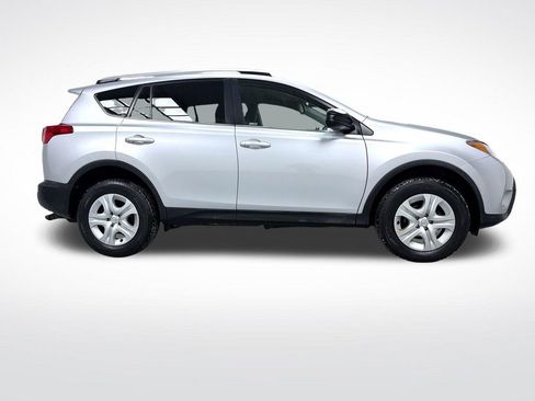Used 2015 Toyota RAV4 LE image 11