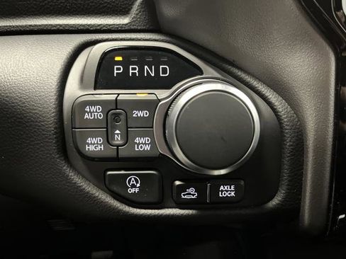 New 2026 RAM 1500 4x4 Crew Cab image 21