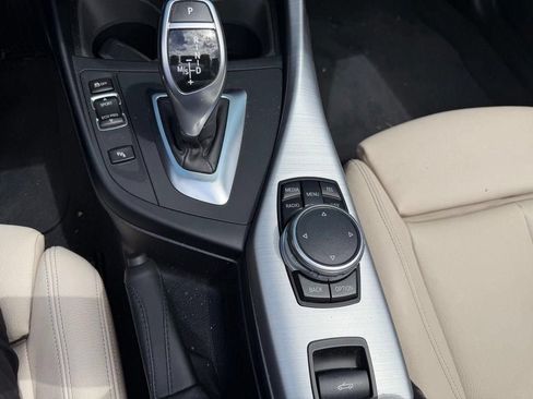 Used 2016 BMW M235i Convertible RWD image 17