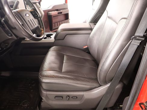 Used 2016 Ford F250 Lariat w/ Chrome Package image 11