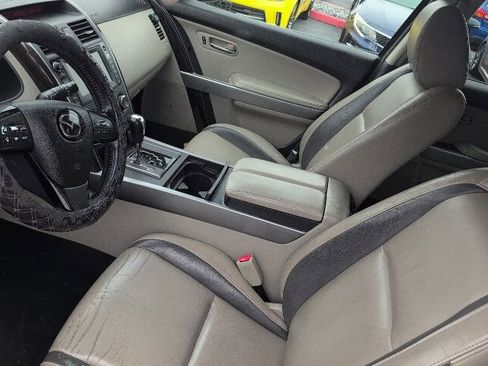 Used 2011 MAZDA CX-9 Grand Touring w/ Moonroof & Bose Audio Pkg image 14