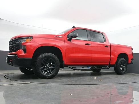 Used 2024 Chevrolet Silverado 1500 Custom Trail Boss AWD/4WD image 46