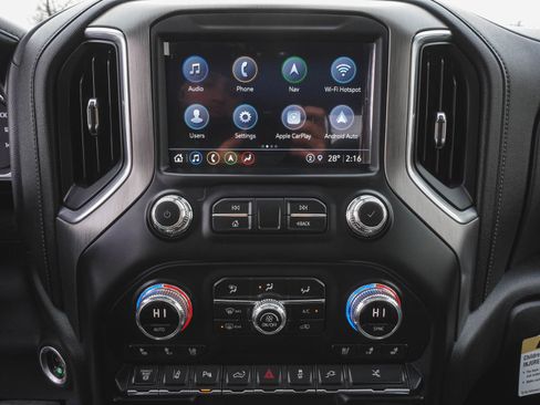 Used 2022 GMC Sierra 3500 Denali image 21