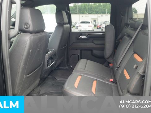 Used 2024 GMC Sierra 2500 AT4 AWD/4WD image 16