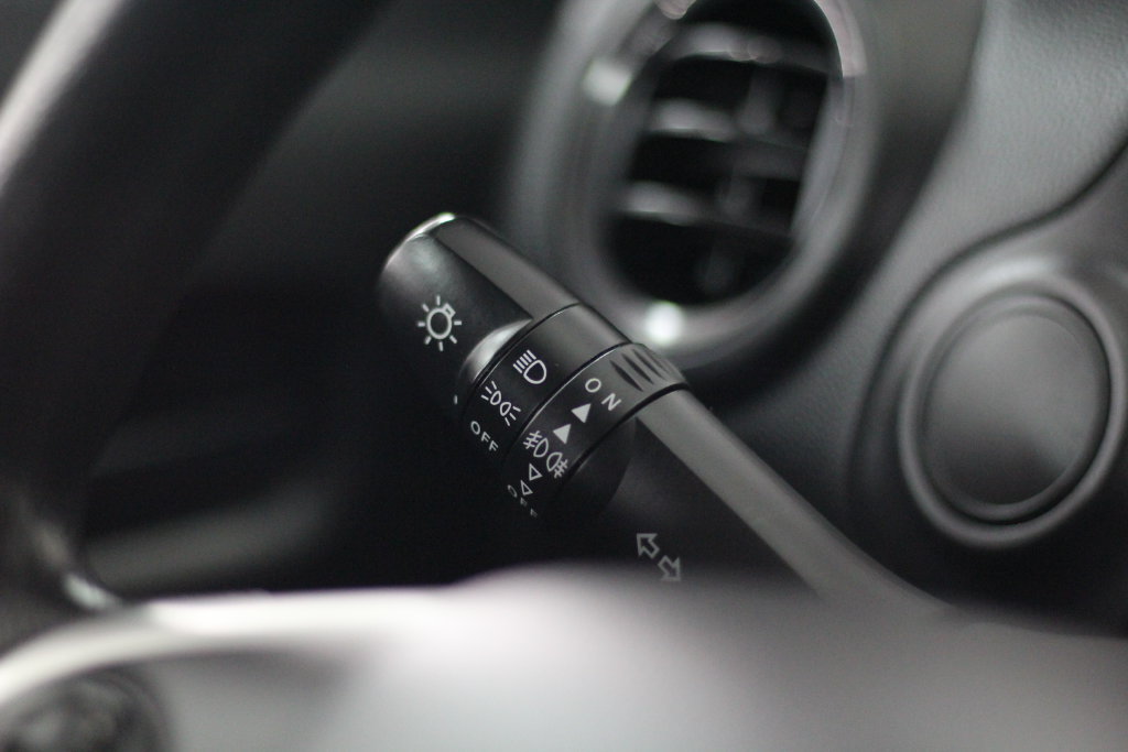 Used 2024 Mitsubishi Mirage ES FWD image 14