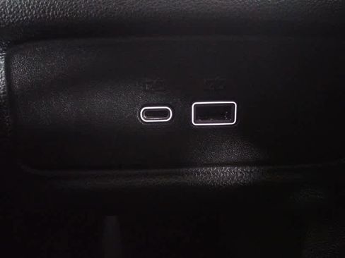 Used 2024 Chevrolet Trax RS w/ Sunroof Package image 55