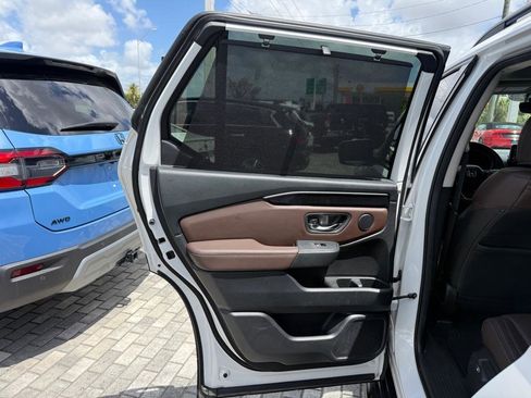Used 2023 Honda Pilot Elite image 30