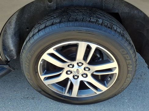 Used 2024 Ford Expedition Limited AWD/4WD image 10