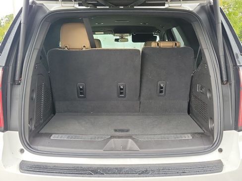Used 2021 Chevrolet Tahoe Premier RWD image 6