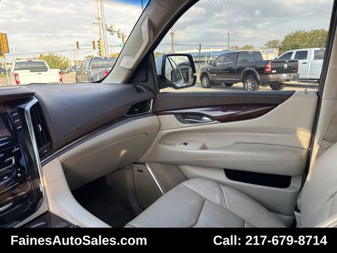 Used 2016 Cadillac Escalade Luxury image 66