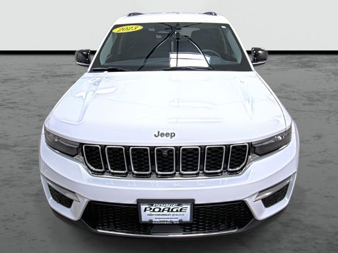 Used 2023 Jeep Grand Cherokee Limited w/ Luxury Tech Group II image 6
