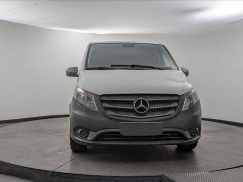 Used 2019 Mercedes-Benz Metris w/ Convenience Package image 12