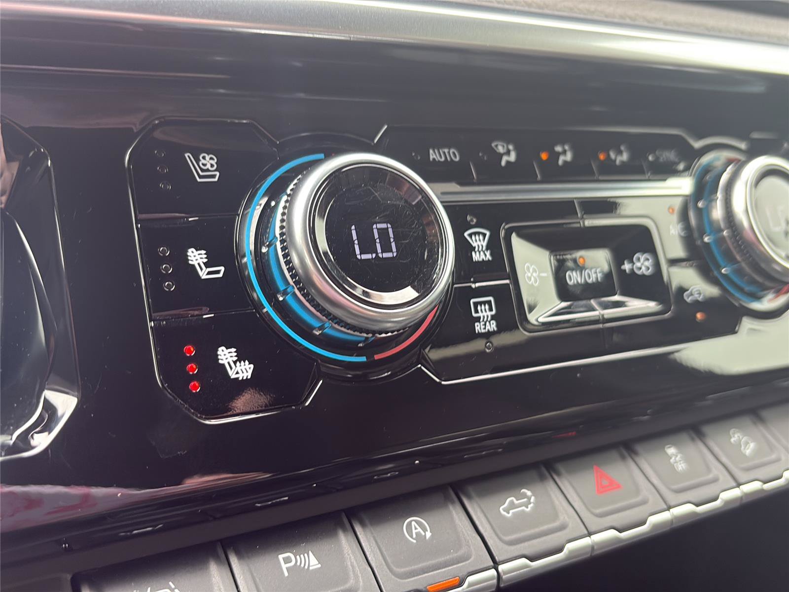 Used 2022 GMC Sierra 1500 Denali AWD/4WD image 40