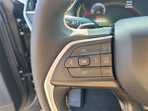 New 2025 Jeep Grand Cherokee Limited image 32