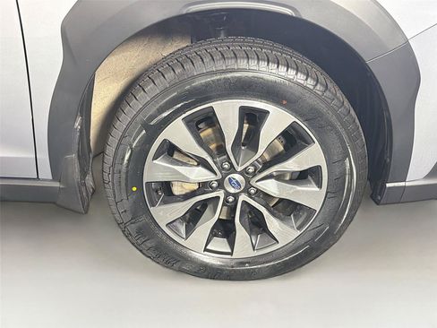 Used 2023 Subaru Outback Limited AWD/4WD image 36