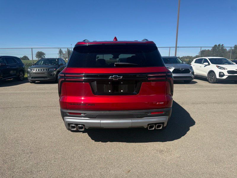 Used 2026 Chevrolet Traverse Z71 w/ LPO, Floor Liner Package AWD/4WD image 17