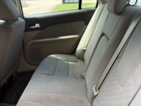 Used 2012 Ford Fusion S image 15