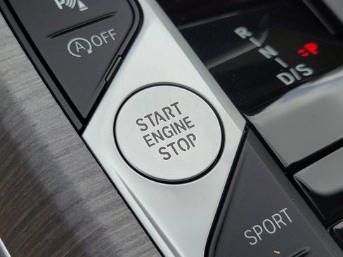 New 2026 BMW 330i Sedan w/ Convenience Package RWD image 30
