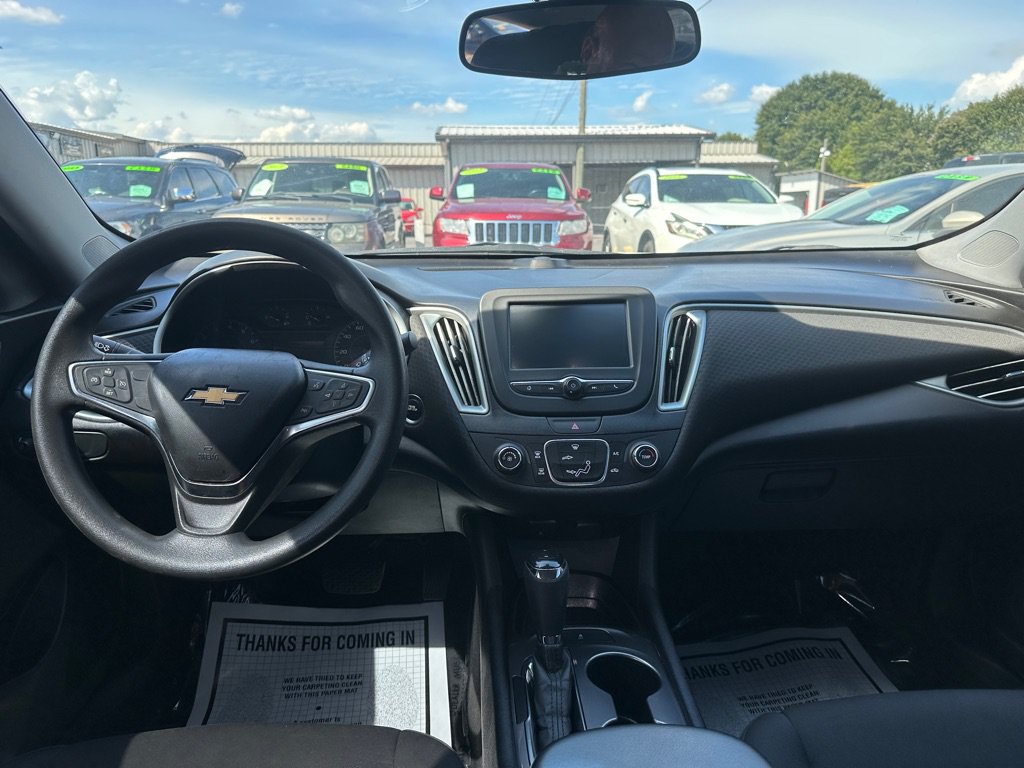 Used 2018 Chevrolet Malibu LS FWD image 9
