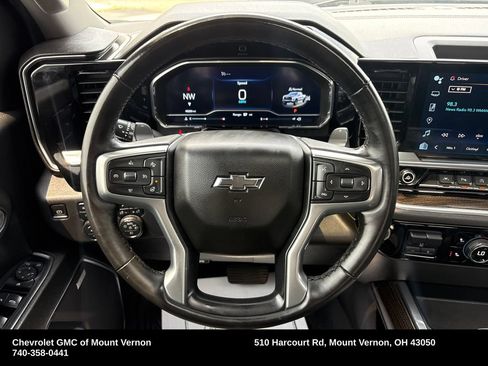 Used 2023 Chevrolet Silverado 1500 LT Trail Boss w/ Convenience Package II AWD/4WD image 18