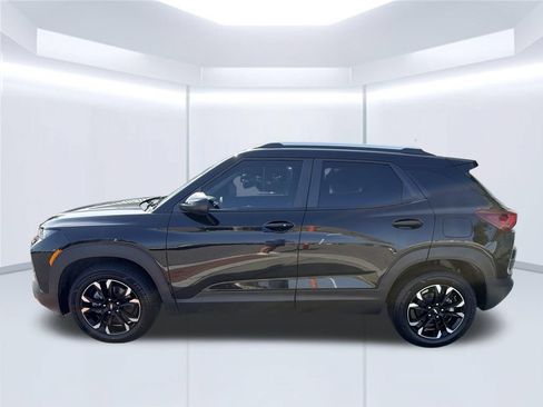 Used 2023 Chevrolet TrailBlazer LT FWD image 3