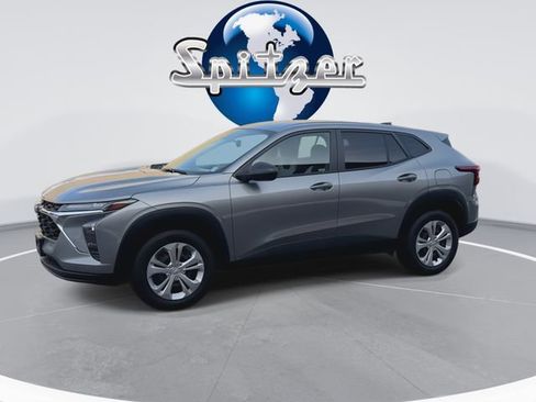 Used 2024 Chevrolet Trax LS image 6