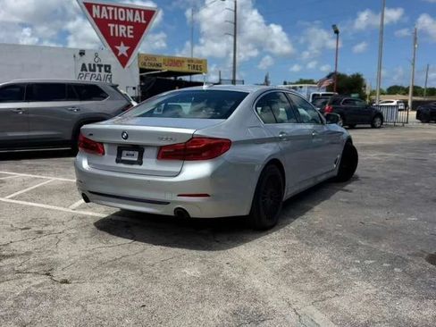 Used 2020 BMW 530e xDrive w/ Premium Package AWD/4WD image 4