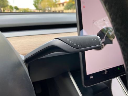 Used 2018 Tesla Model 3 Long Range image 54