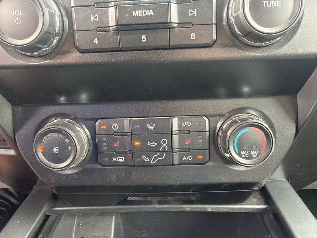 Used 2020 Ford F350 XLT w/ XLT Premium Package AWD/4WD image 15