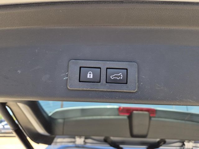 Used 2024 Subaru Ascent Touring AWD/4WD image 11