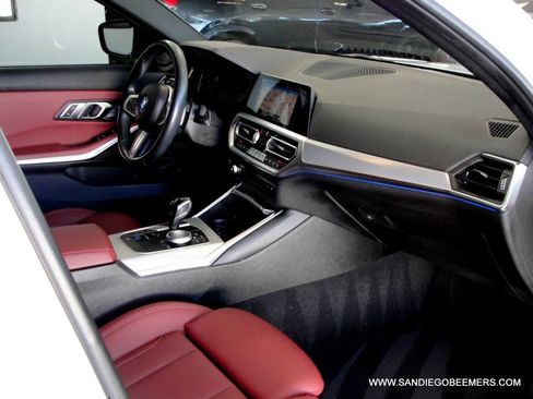Used 2022 BMW 330i Sedan w/ M Sport Package RWD image 37