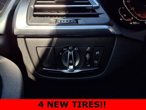 Used 2024 BMW X4 xDrive30i w/ Premium Package image 23