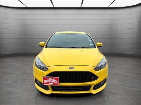 Used 2018 Ford Focus ST image 6