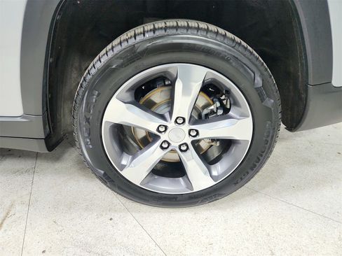 Used 2021 Jeep Grand Cherokee L Limited w/ Trailer Tow Group (B) image 46