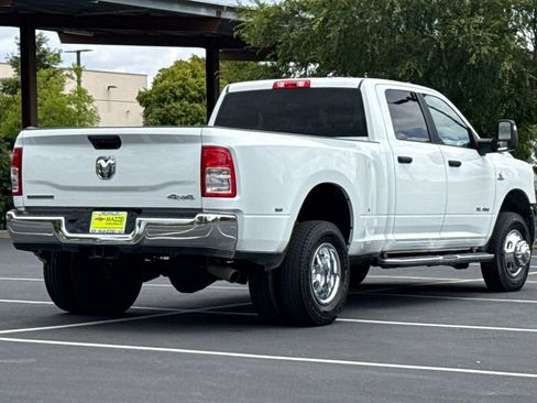 Used 2024 RAM 3500 Big Horn AWD/4WD image 11