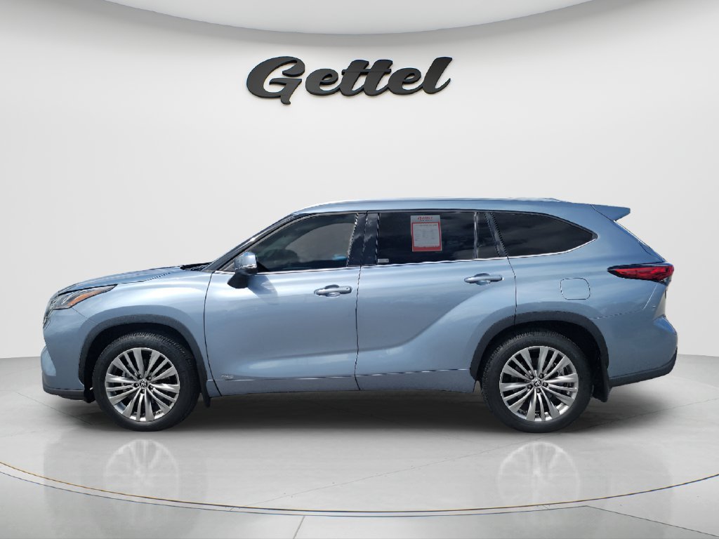 Certified 2022 Toyota Highlander Platinum AWD/4WD image 8