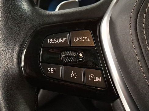 Used 2022 BMW 540i xDrive w/ Convenience Package image 13