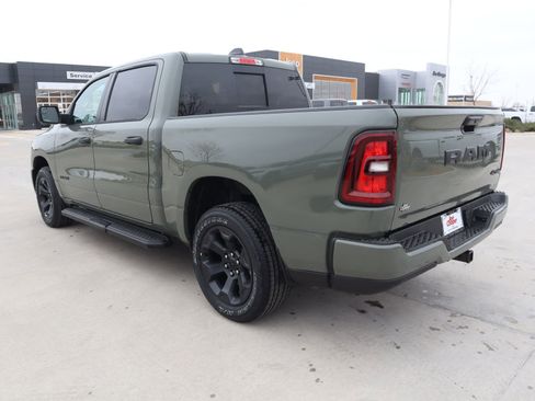 New 2026 RAM 1500 Express AWD/4WD image 21