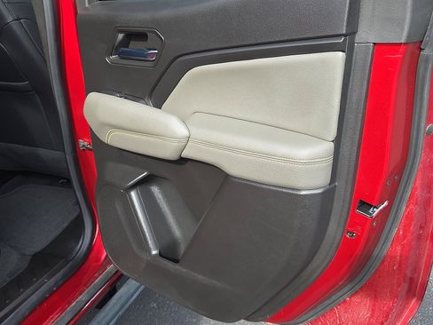 Used 2023 Chevrolet Colorado ZR2 w/ ZR2 Convenience Package III AWD/4WD image 19