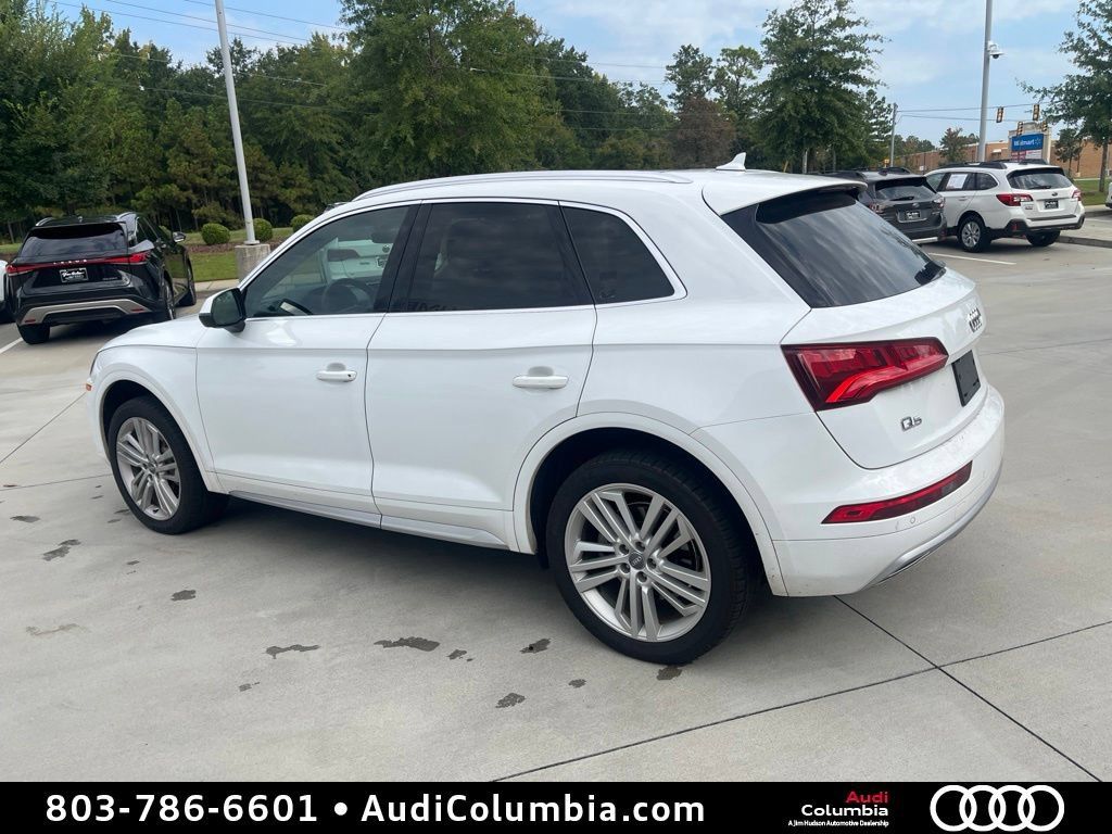 Used 2020 Audi Q5 2.0T Premium Plus w/ Premium Plus Package AWD/4WD image 3