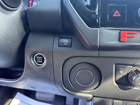 Certified 2025 Nissan Frontier Pro-X image 19