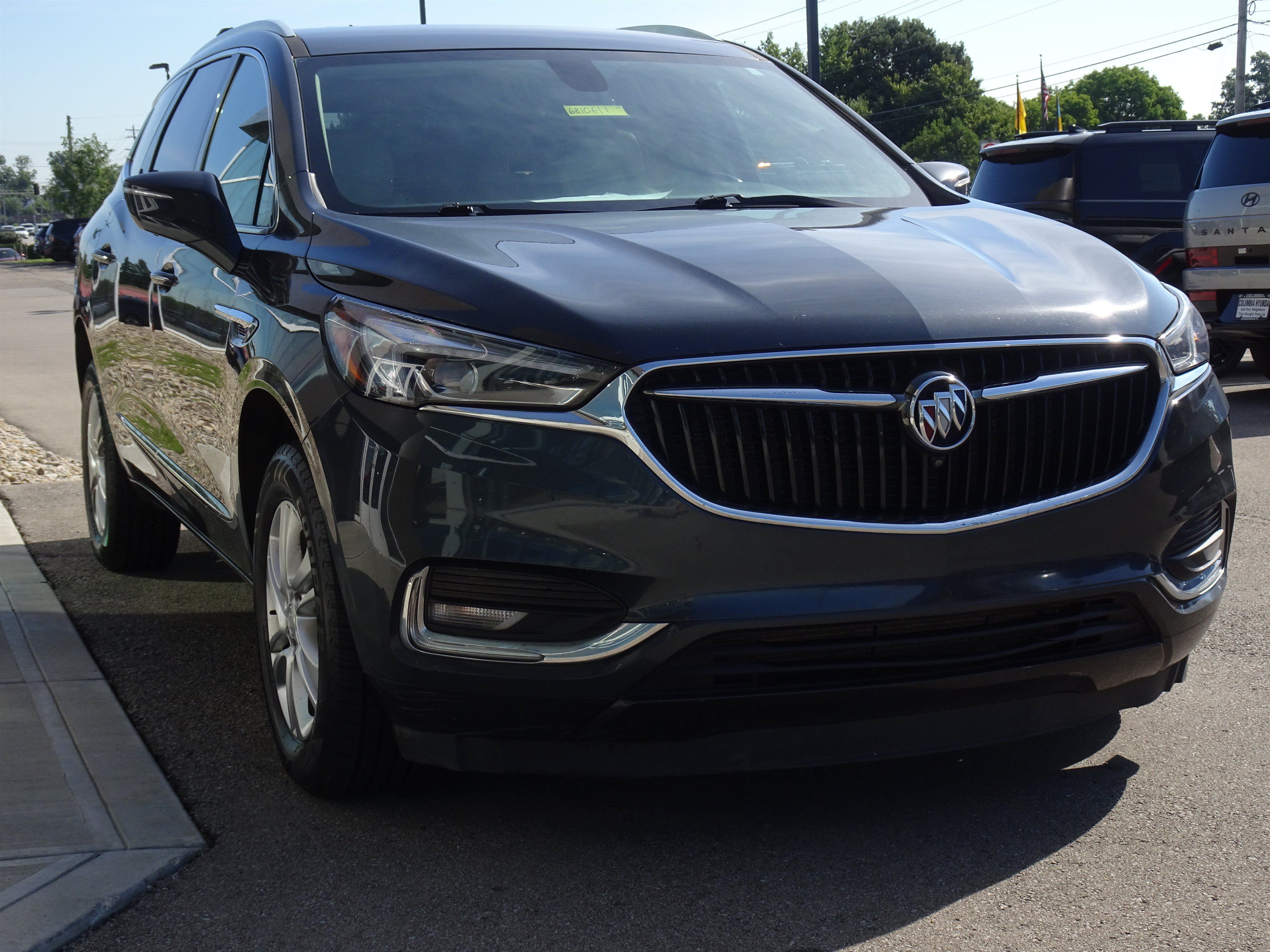Used 2020 Buick Enclave Essence AWD/4WD image 6