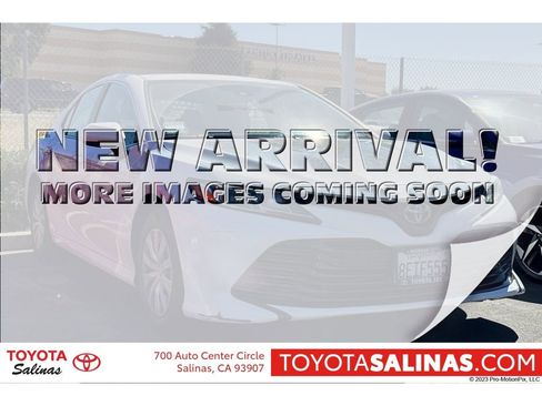Used 2019 Toyota Camry LE image 1