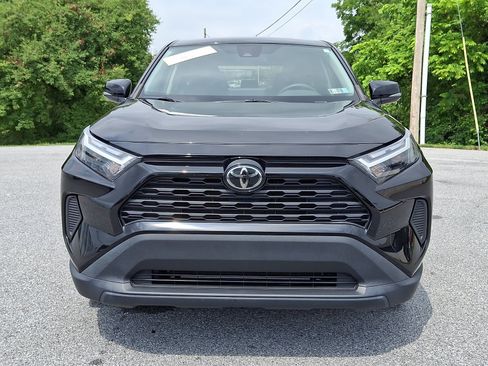 Used 2023 Toyota RAV4 LE AWD/4WD image 2